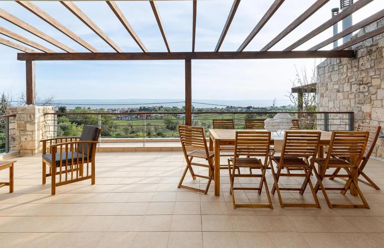 Blue Horizon House, Nikiti #Feelslikehome Feriehus